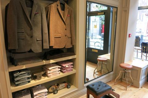 J Crew unveils first UK store
